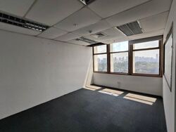 Peninsula Shopping Complex (D6), Office #472662571